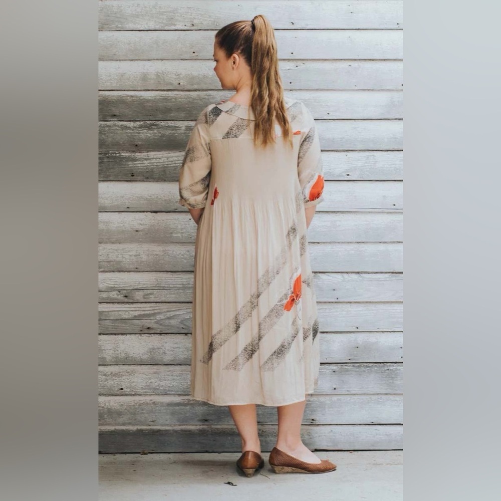 Vintage Blue Lady beige pleated dress, size S/M - Picture 3 of 4
